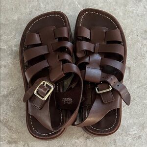 Zara | EU 33 | Brown leather-look fisherman sandals